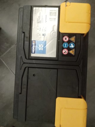 Batería coche Norauto 12V 70Ah 640A