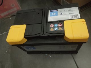 Batería coche Norauto 12V 70Ah 640A