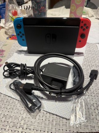 Nintendo Switch OLED Azul y Rojo