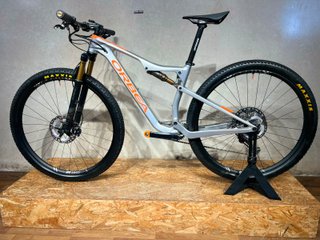 Orbea Oiz M10 2022 / Talla M / 29"