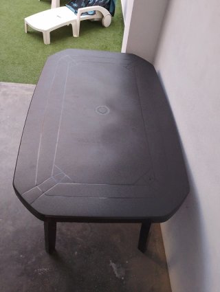Tavolo da giardino nero in plastica PVC