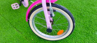 Bici niña blanca y rosa
