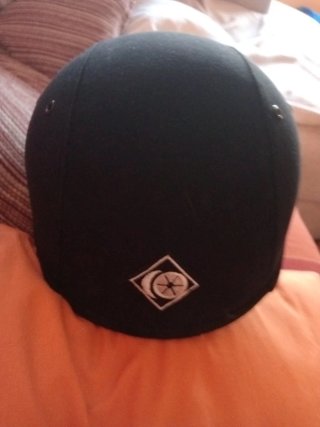 Casco de equitación negro