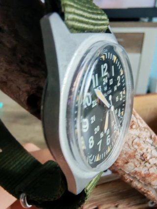 Reloj Hamilton Militar Negro Correa Verde