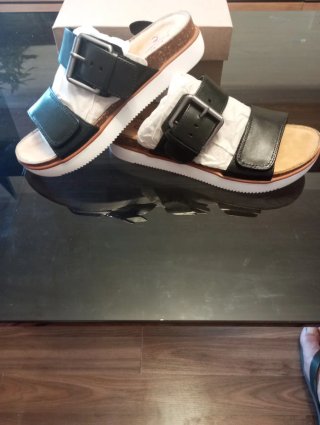 Sandalias Clarks
