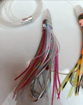Señuelos pulpitos asesinos pesca