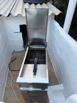Freidora a gas profesional