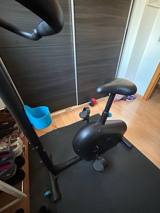 Bicicleta Estática con programa de entrenamiento