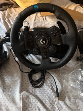 Volante Logitech G923 con Pedales y Palanca