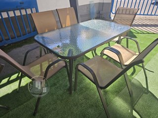 MESA TERRAZA CON 6  SILLAS