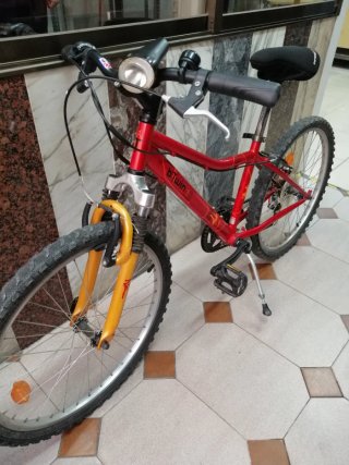 Bicicleta B'Twin Decathlon Roja