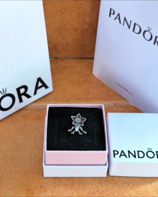 Charm Pandora Demogorgon Stranger Things Plata