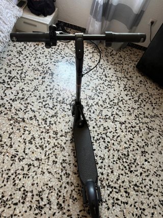 Patinete eléctrico en buen estado
