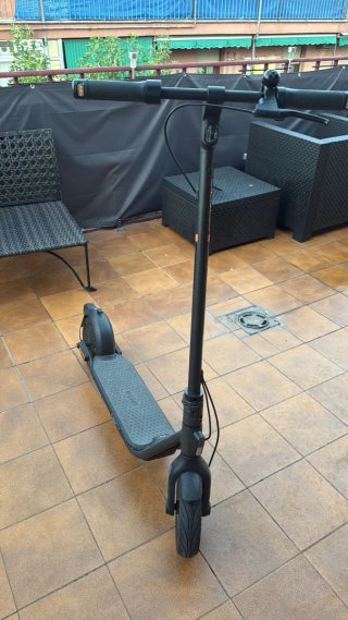 Patinete eléctrico en buen estado