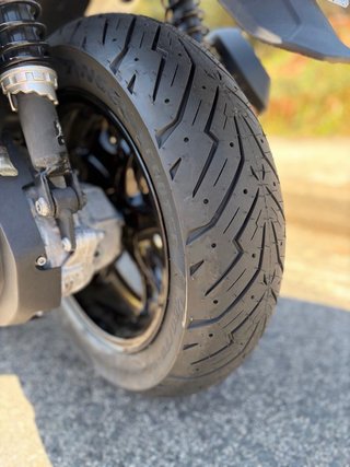 BMW C400GT