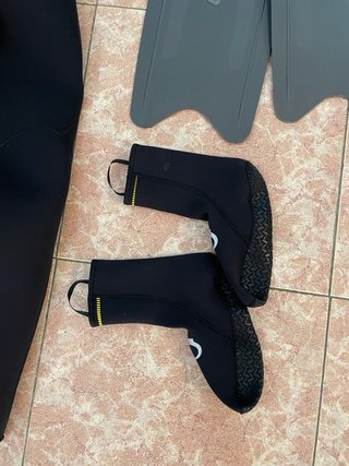 Traje Neopreno SEAC Pesca Submarina 5mm + Aletas