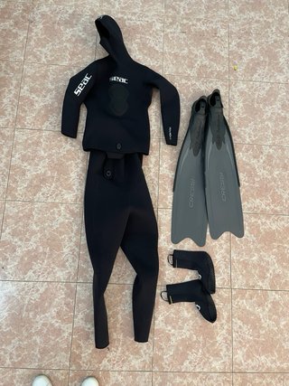 Traje Neopreno SEAC Pesca Submarina 5mm + Aletas