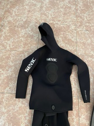 Traje Neopreno SEAC Pesca Submarina 5mm + Aletas