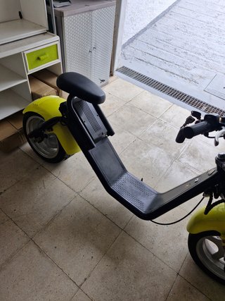 Scooter Eléctrico Gloo Amarillo
