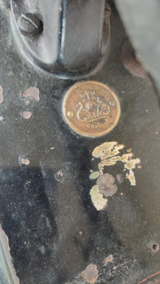 Antica Macchina Da Cucire a Manovella