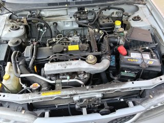 Nissan Almera 1999