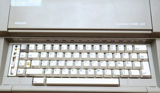 Máquina de escribir Olivetti Lettera E 501-II