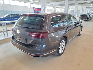 Volkswagen PASSAT VARIANT EXECUTIVE 2.0 TDI 110KW 150CV (2024)