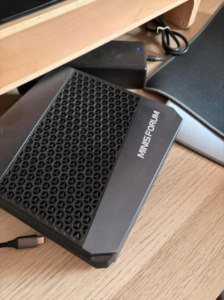 MinisForum HX90 Mini PC