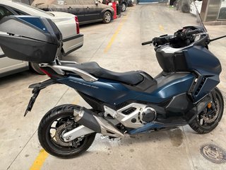 Honda Forza 750 Maxi Scooter Negra/Azul