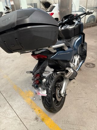 Honda Forza 750 Maxi Scooter Negra/Azul