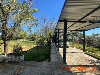 Chalet en venta en Carmona