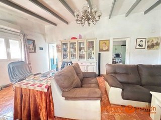 Chalet en venta en Carmona