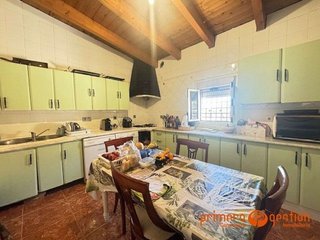 Chalet en venta en Carmona