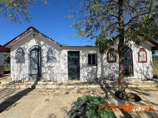 Chalet en venta en Carmona