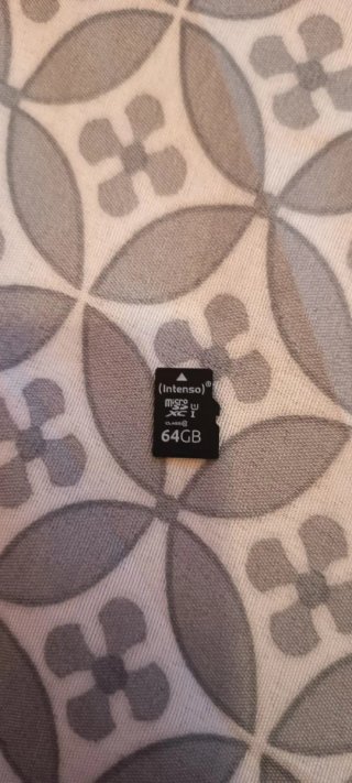 Nintendo Switch OLED 64+64gb (con extras)