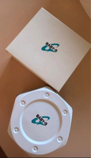 Reloj Casio Baby-G Blanco y Dorado