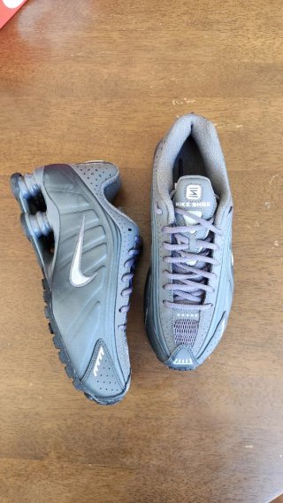 Nike Shox R4 Negro/Gris