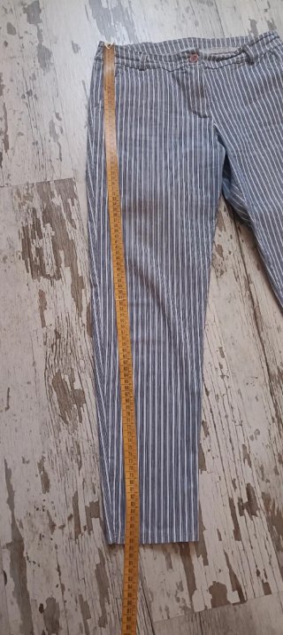 Pantalón tobillero rayas azul  y blanco