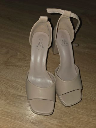 Sandalias tacón plataforma beige T39