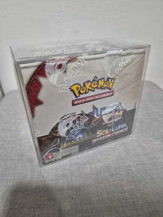 Caja 36 Sobres Pokémon Sol y Luna: Invasión Carmes