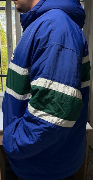 Abrigo Lacoste Azul y Verde