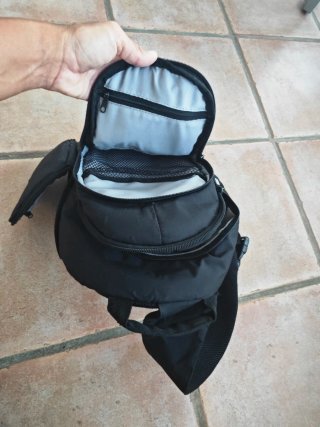 Zaino monospalla nero Case Logic per fotocamera