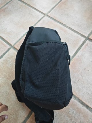 Zaino monospalla nero Case Logic per fotocamera