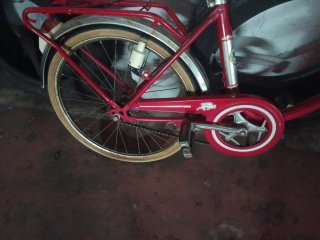 Bicicleta BH antigua roja