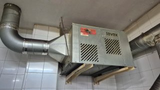 Campana y extractor de cocina con motor y maquina