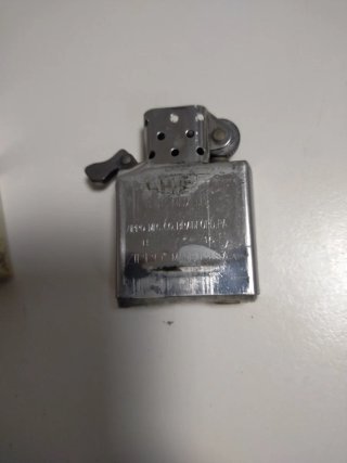 Accendini Zippo e Imco a benzina. PREZZO DELL'OFFERTA.