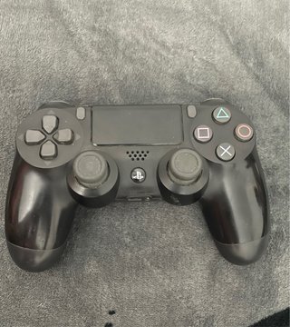 PS4 Slim 872GB Negra + 3 Mandos