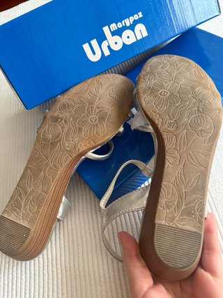 Sandalias plateadas Marypaz Talla 37