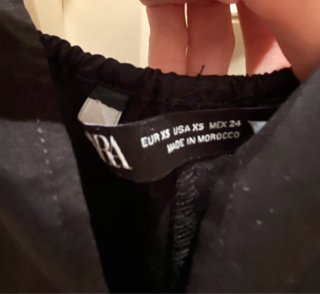 Mono corto negro de Zara