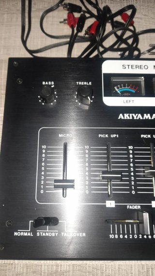 Mezcladora Akiyama SM-2550 Stereo Mixer